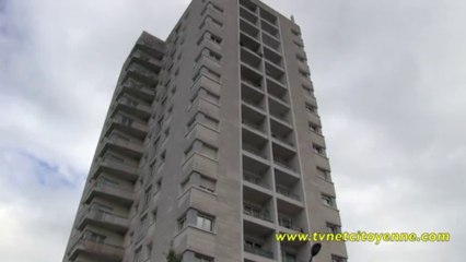 Infiltrations, douche inutilisable, vetusteté, une tour HLM à l'abandon