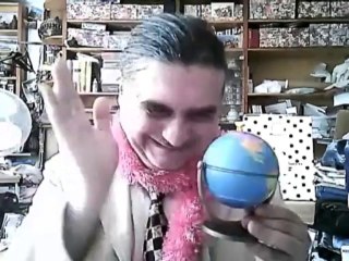 Le dictateur - Version Cage aux folles