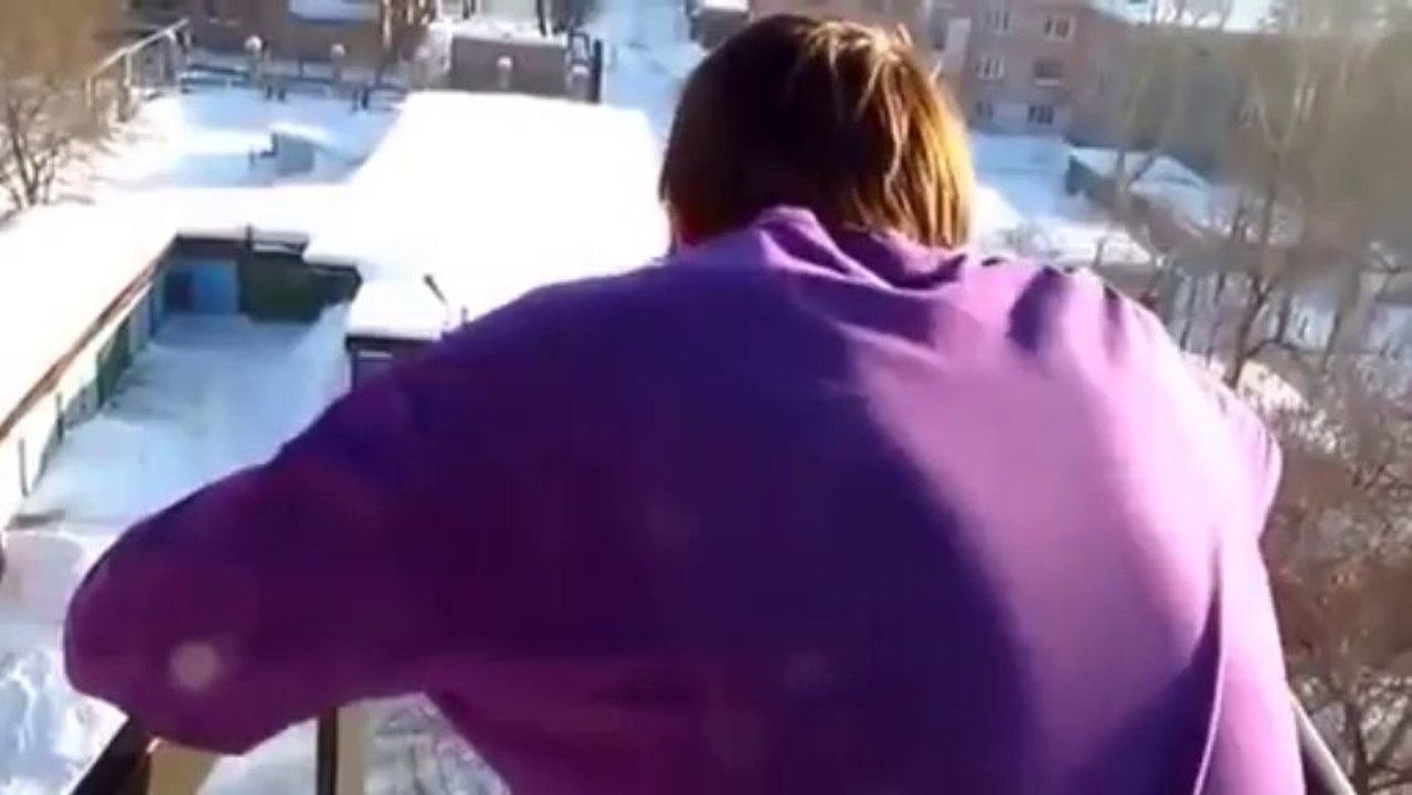 Russian young man risks his life