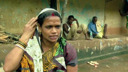 Cyclone Phailin leaves trail of destruction in India