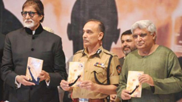 Amitabh Bachchan Launches Satyapal Singh's Book 'Talaash Insaan Ki' !