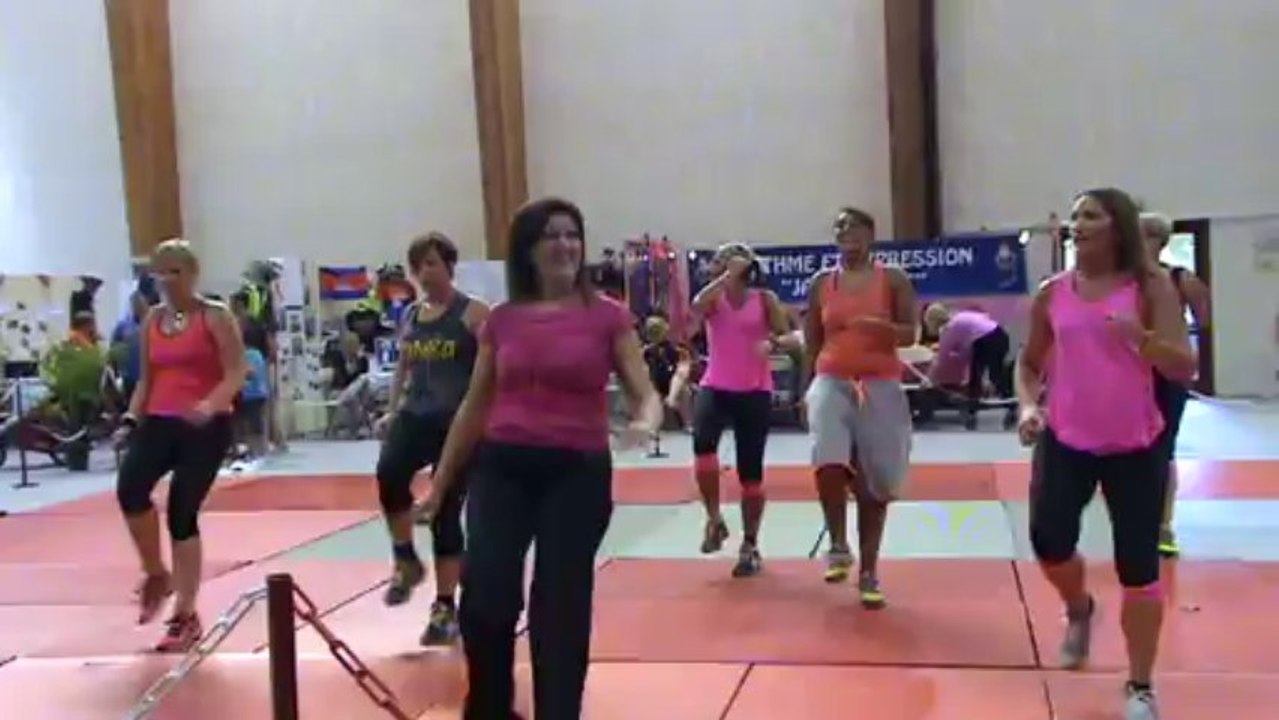 démonstration de bowka par gymvitalité salon du hérisson 2013