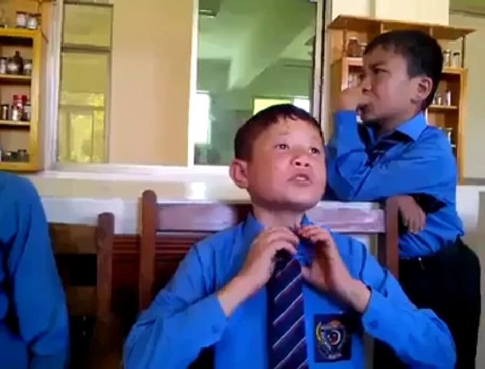 Ae Rah e Haq K Shaheedo By A Child