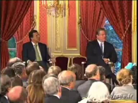 Nicolas Sarkozy s'engage sur une taxe carbone [Rappel]