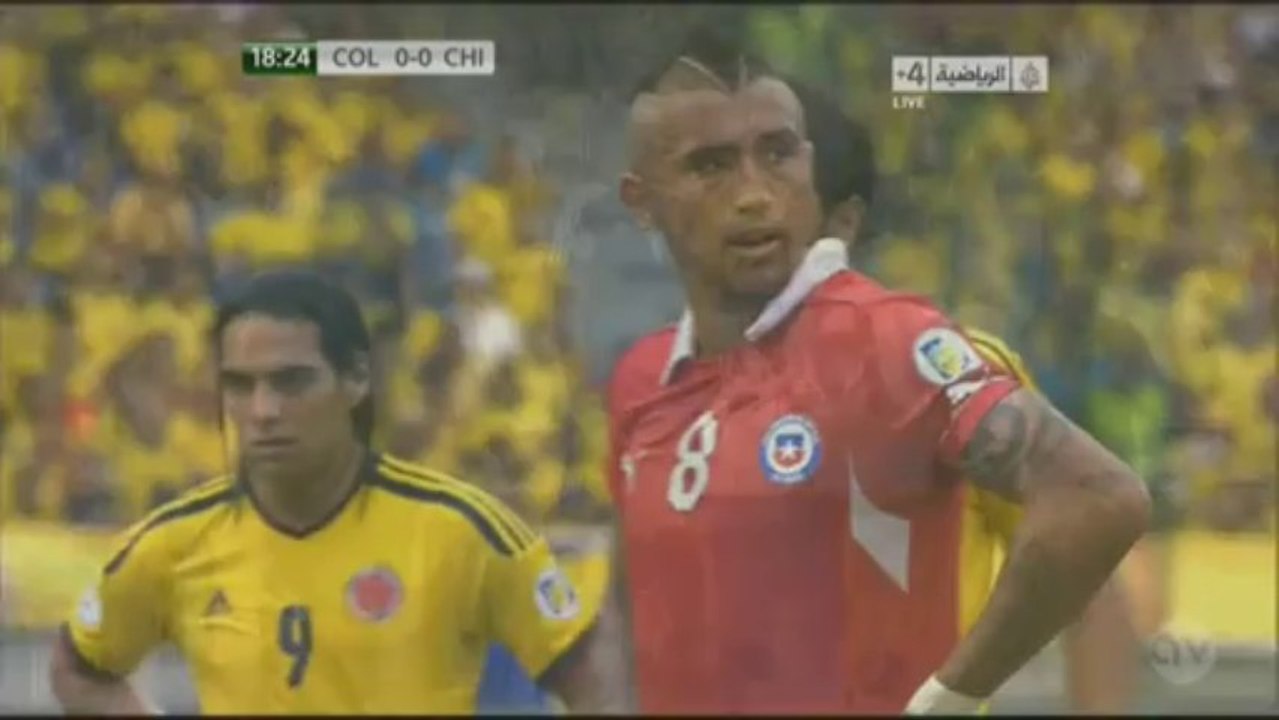 Vidal vs Colombia Away 11.10.2013 HD | by Juventino2105