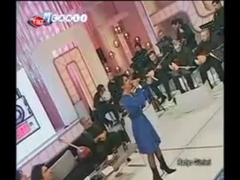 Münevver ÖZDEMİR -Kalemi Kaşta Koydun.