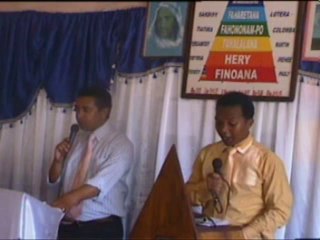 LA MANIFESTATION DU CRI ET LA VOIX DE L’ARCHANGE ENSEMBLE -parie 3