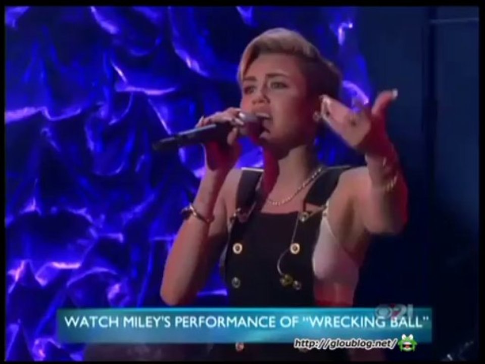 Miley Cyrus Performance Oct 14 2013