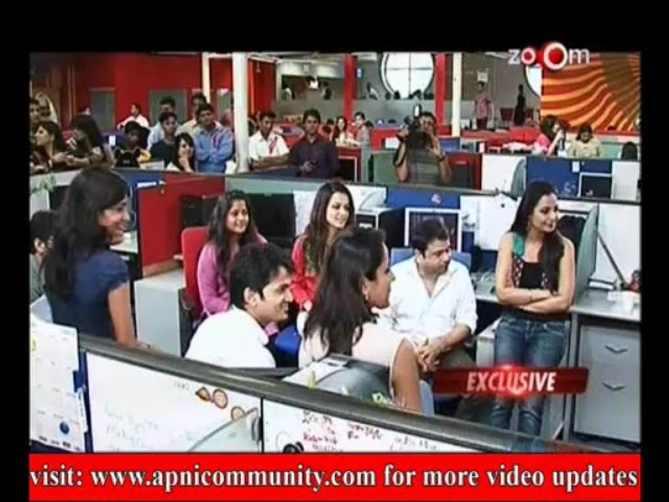 'BOSS' Akshay plays 'Guest-Editor' for Zoom-Special Report-16 Oct 2013
