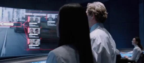 ROBOCOP remake 2013 y su nueva moto.