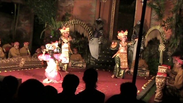 Fascinating Legong Kraton Dance - Ubud Palace. Bali Holidays