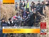 Rezistenta anti-Chevron la PUNGESTI: JANDARMII SE LUPTA CU BATRANII din satul vasluian (Antena 3)