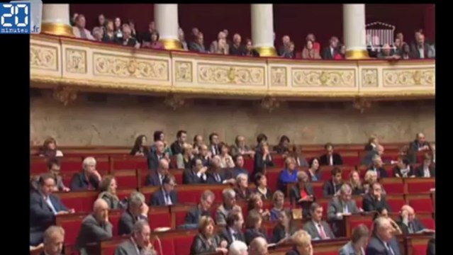 Vincent Peillon hué à l'Assemblée par les députés UMP