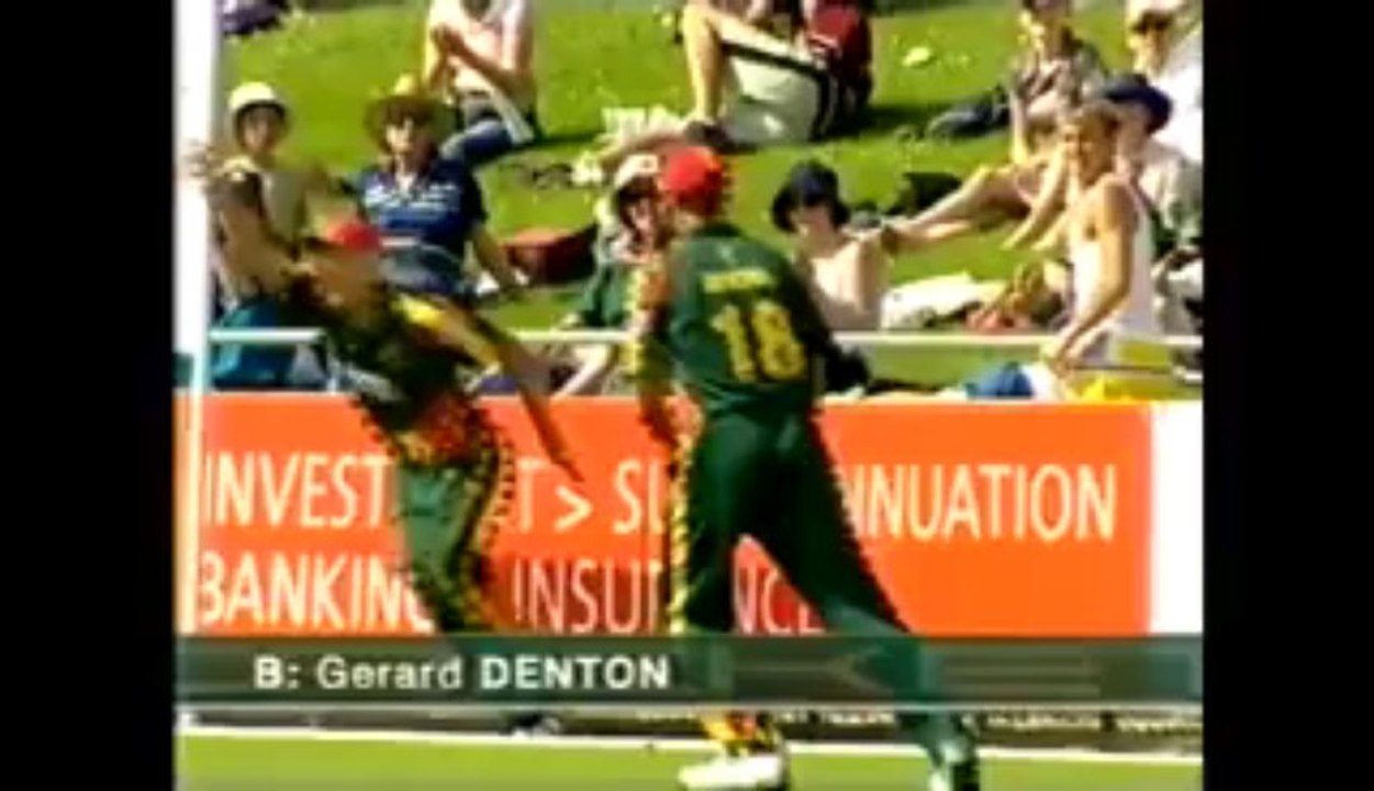 Top 10 Best Catches In Cricket History - CricHeaven.Com