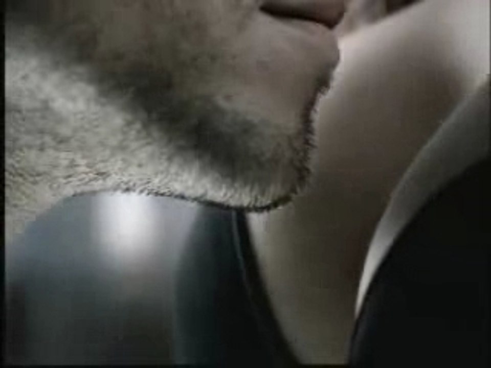 bad chest kiss