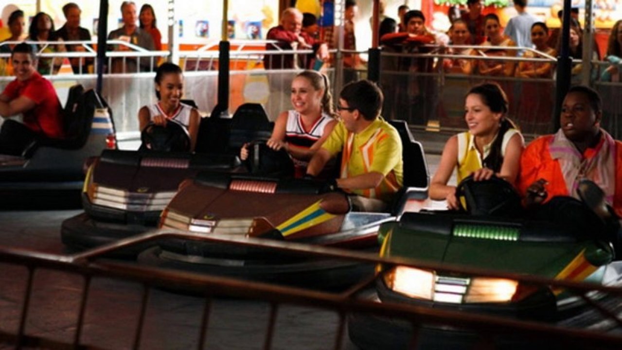 Glee Season 5 Episode 3 - The Quarterback
