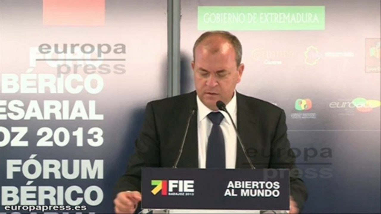 Monago dice que el AVE a Extremadura es "más rentable"