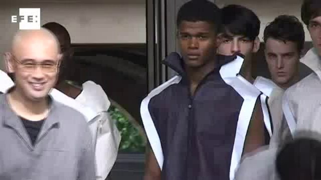 Louis Vuitton e Jean Paul Gautier lançam coleção inspirada em marinheiros.