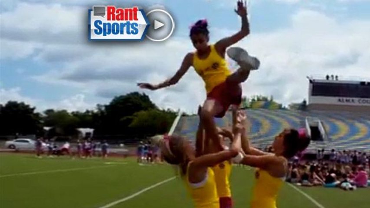 Best Cheerleader Fails