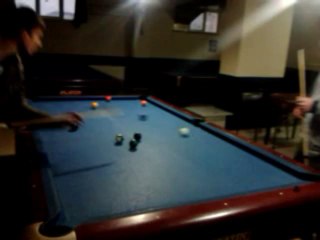 amerikan bilardo böyle oynanır :D