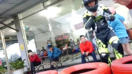 M13 VS Donny VS Brad - Race with Crash