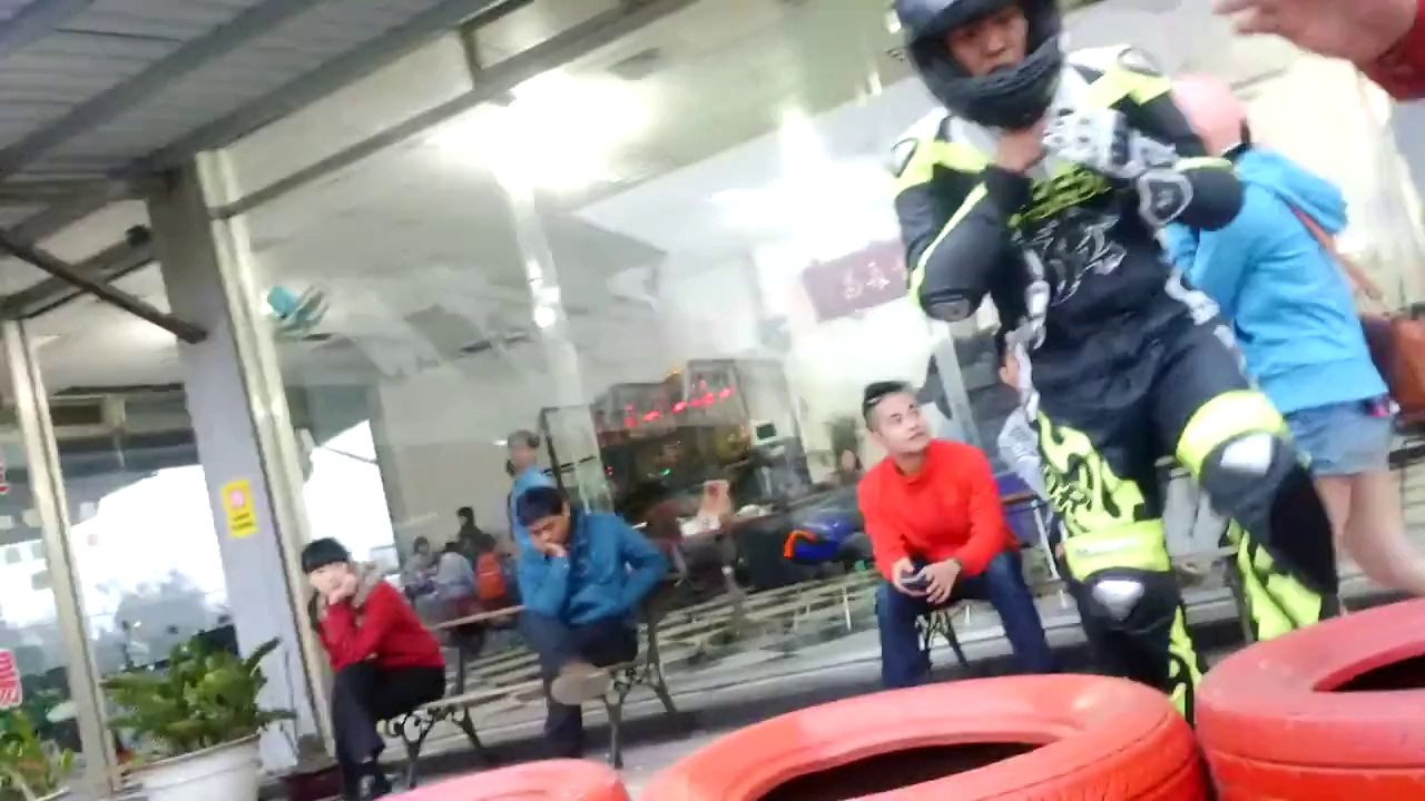 M13 VS Donny VS Brad - Race with Crash