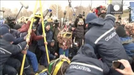 Meteorite di 500 kg nel lago. Pesca miracolosa in Russia