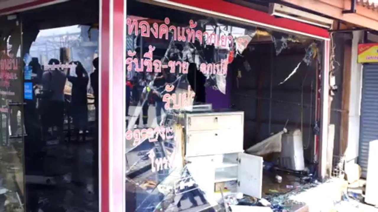 Phuket (Thailande) 17/10/2013 Incendie Phuket day 1