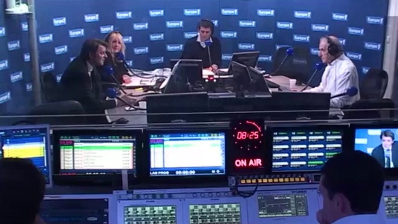 Leonarda: Valls pourrait devoir démissionner selon Baroin