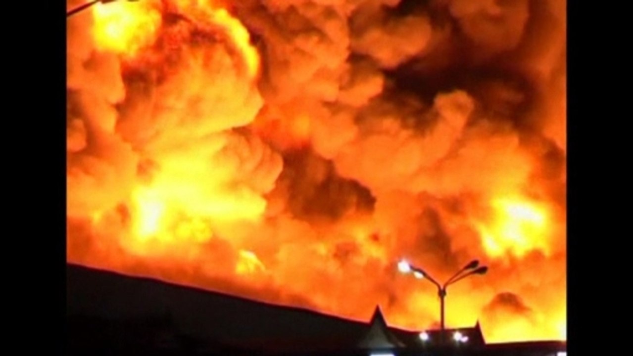 Fire at Phuket shopping complex