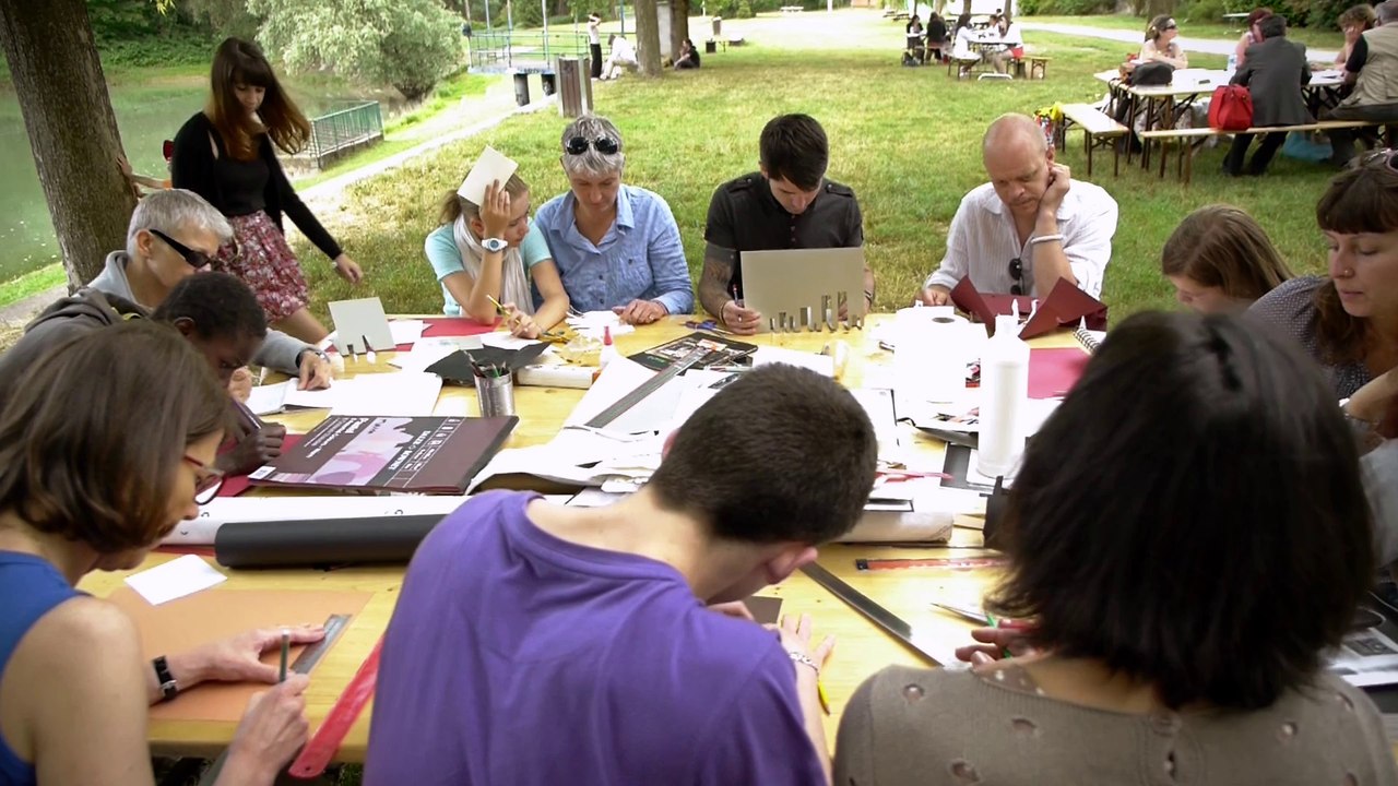 VEDUTA - Biennale de Lyon -  EP01 : initiation / Groupe La Poste - Tous formidables - Tous Artistes