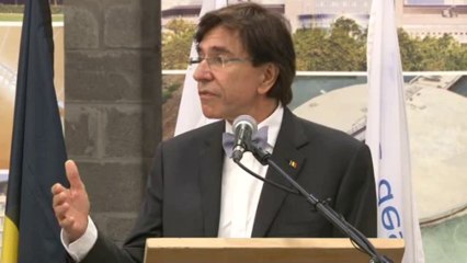 Elio Di Rupo inaugure la nouvelle prison de Marche-en-Famenne