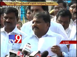 Seemandhra Congress stands by Samaikhyandhra demand - Minister Sailajanath