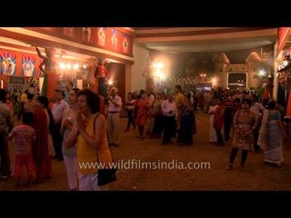 Devotees pay obeisance to Maa Durga