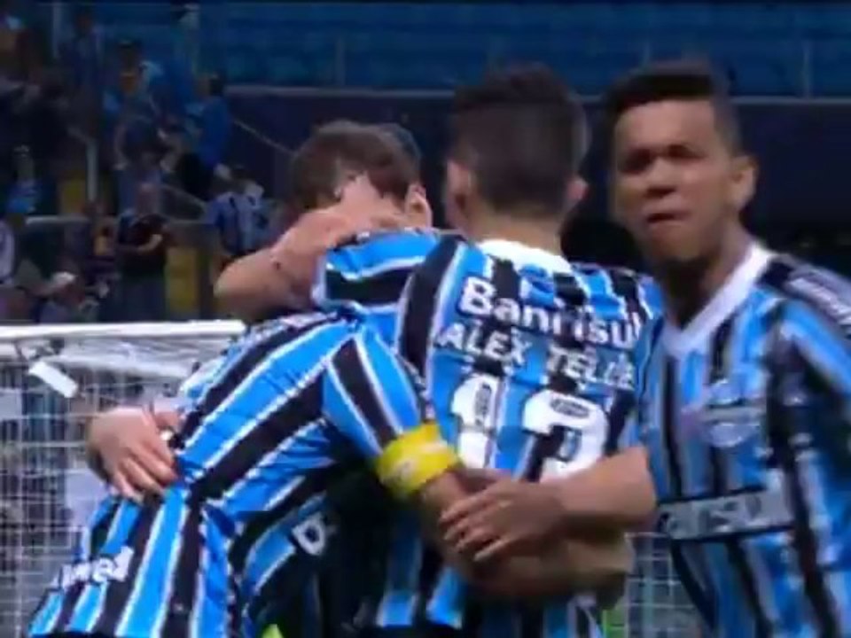 Grêmio vence e amplia o drama do Corinthians