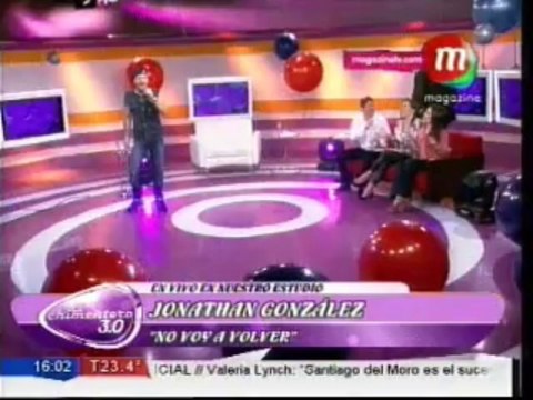 Jonathan González cantó en el Chimentero 3.0 No voy a volver