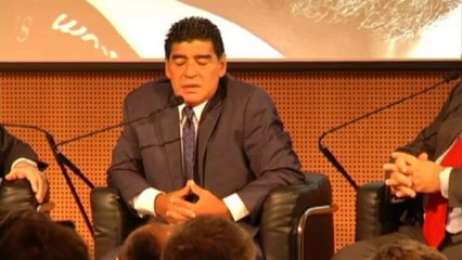 Maradona: "cuando nos eliminaron del Mundial Messi lloro mas que nadie"