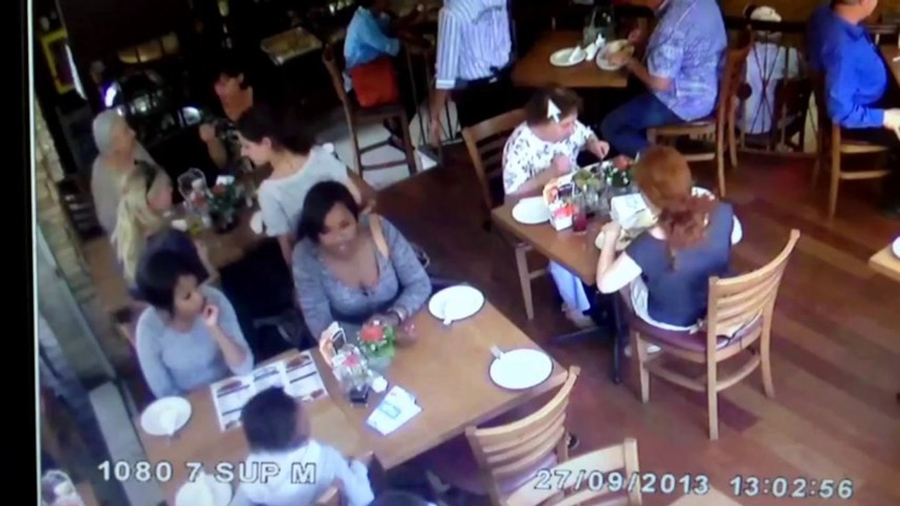 Une fille de 7 ans vole un iPhone