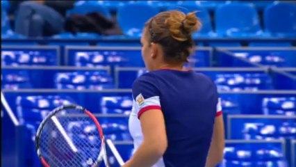 Moscou - Halep en quarts sur abandon