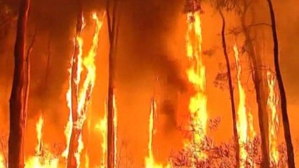 Australia fires threaten more homes