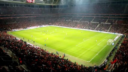 Galatasaray - Beşiktaş "Omuz Omuza"