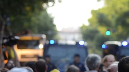 Rajoy ordena a la Policia Nacional bloquear accesos al PP