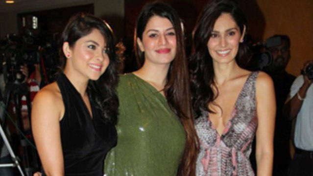 Grand Masti Movie Success Party | Vivek Oberoi, Riteish Deshmukh, Aftab Shivdasani