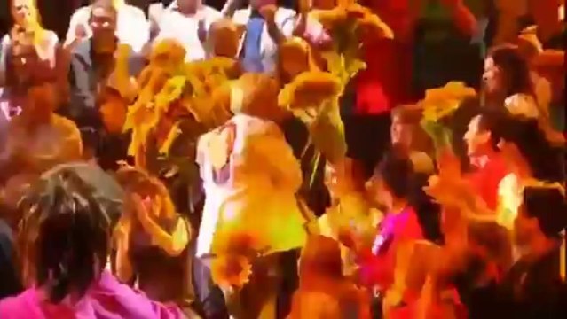 Сергей Пенкин в образе Николая Баскова - Шоу _Один в Один_