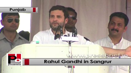 Rahul Gandhi in Punjab thanks Ghulam Nabi Azad for approving a new hospital