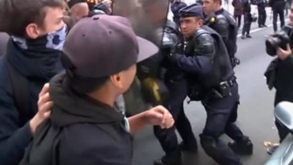 Scuffles break out between Paris youth and police on second day of student protests