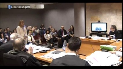 Cospedal niega que Bárcenas le entregara en mano un sobre