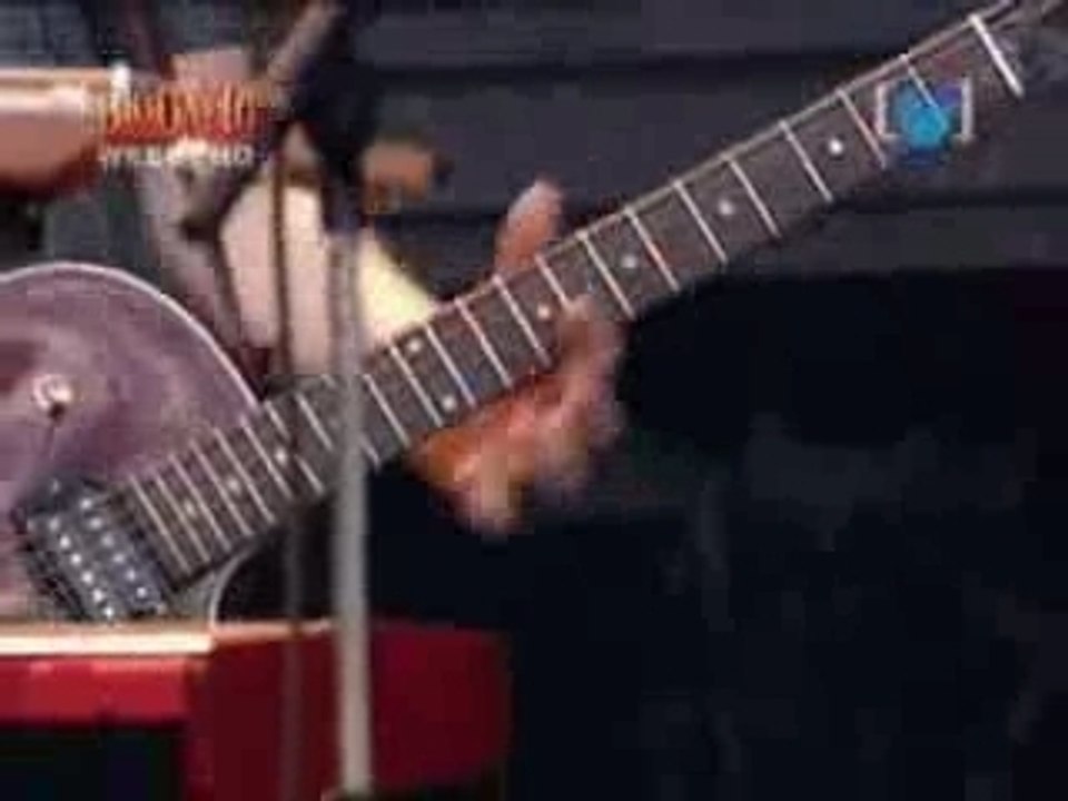 Queens Of The Stone Age Live!!! part1