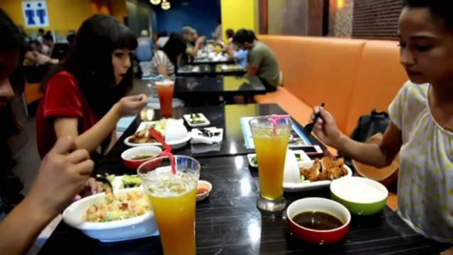 Toilet-themed restaurant makes big business in L.A.