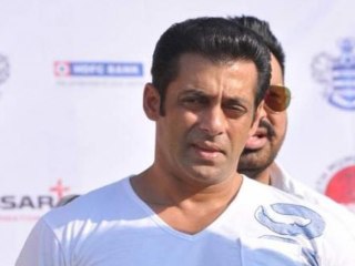 Salman Khan Commemorates A Charity Soccer Match